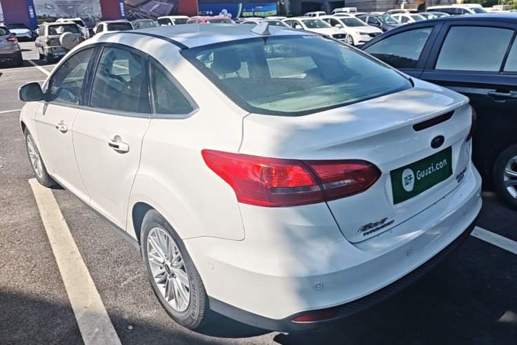 Used Ford Focus 2015 Sedan EcoBoost 180 Automatic Flagship Model Rear Left 45 Deg