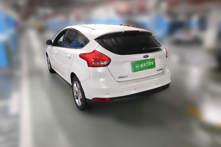 Used Ford Focus 2015 Hatchback 1.6L Automatic Comfort Model Rear Left 45 Deg