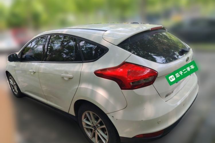 Used Ford Focus 2015 Hatchback EcoBoost 125 Automatic Supreme Style Edition Rear Left 45 Deg