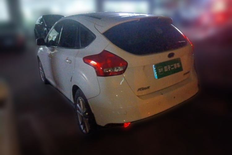 Used Ford Focus 2015 Hatchback 1.6L Automatic Fashion Edition Rear Left 45 Deg