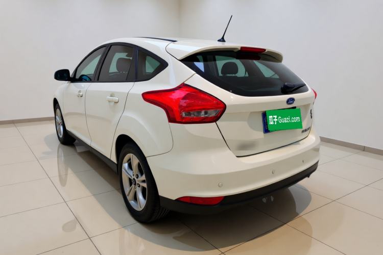 Used Ford Focus 2015 Hatchback 1.6L Manual Comfort Edition Rear Left 45 Deg