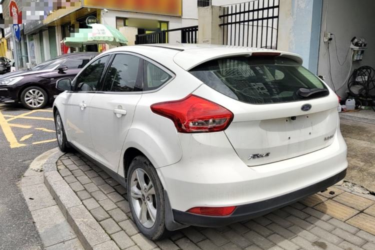 Used Ford Focus 2015 Hatchback 1.6L Automatic Comfort Model Rear Left 45 Deg