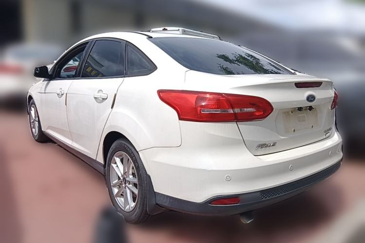 Used Ford Focus 2015 Sedan EcoBoost 125 Automatic Supreme Style Edition Rear Left 45 Deg