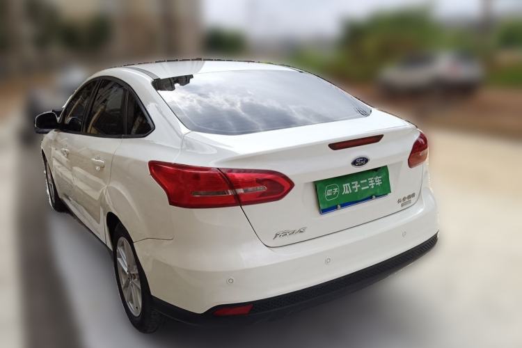 Used Ford Focus 2015 Sedan EcoBoost 125 Automatic Supreme Style Edition Rear Left 45 Deg