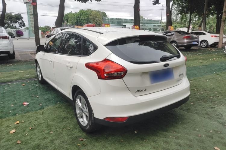 Used Ford Focus 2015 Hatchback 1.6L Automatic Comfort Model Rear Left 45 Deg