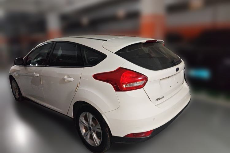 Used Ford Focus 2015 Hatchback 1.6L Automatic Comfort Model Rear Left 45 Deg