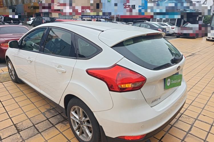 Used Ford Focus 2015 Hatchback EcoBoost 125 Automatic Supreme Style Edition Rear Left 45 Deg