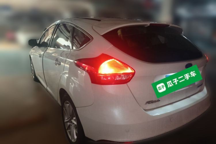 Used Ford Focus 2015 Hatchback 1.6L Automatic Fashion Edition Rear Left 45 Deg