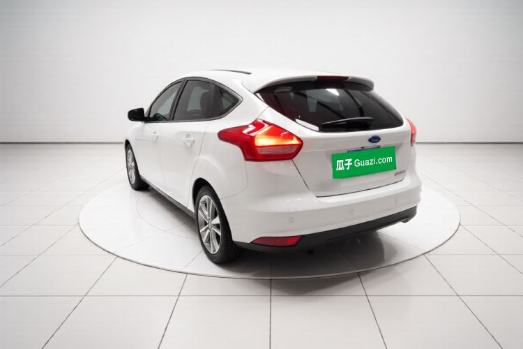 Used Ford Focus 2015 Hatchback 1.6L Automatic Fashion Edition Rear Left 45 Deg