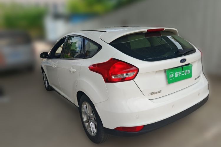 Used Ford Focus 2015 Hatchback 1.6L Automatic Fashion Edition Rear Left 45 Deg