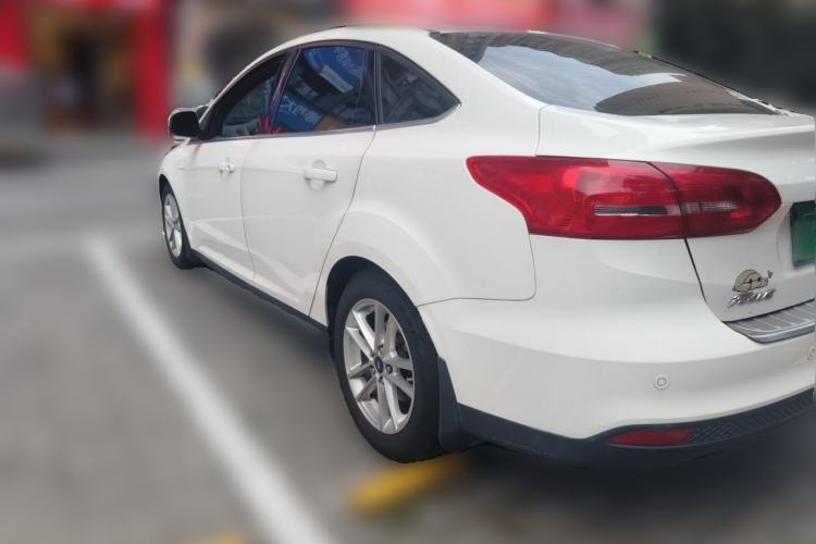 Used Ford Focus 2015 Sedan EcoBoost 180 Automatic Elite Model Rear Left 45 Deg