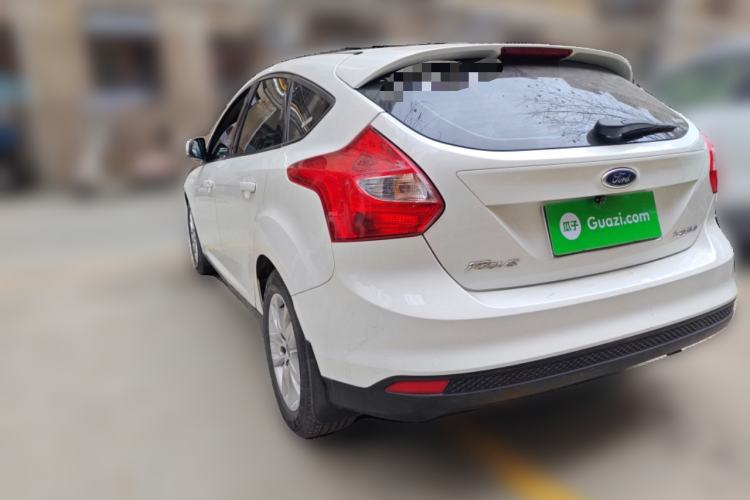 Used Ford Focus 2015 Hatchback 1.6L Manual Comfort Edition Rear Left 45 Deg