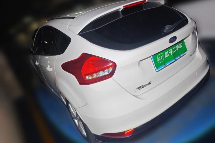 Used Ford Focus 2015 Hatchback 1.6L Automatic Fashion Edition Rear Left 45 Deg