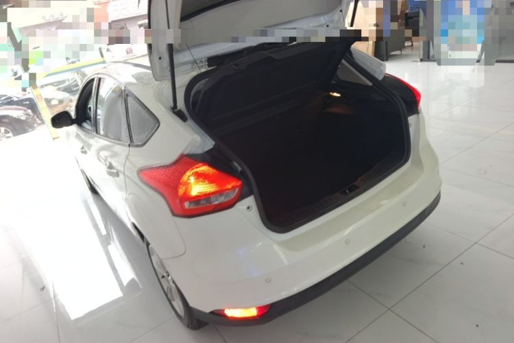 Used Ford Focus 2015 Hatchback 1.6L Automatic Comfort Model Rear Left 45 Deg