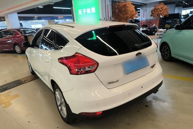 Used Ford Focus 2015 Hatchback EcoBoost 180 Automatic Elite Model Rear Left 45 Deg