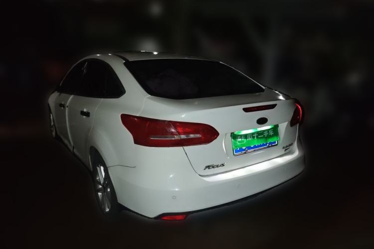 Used Ford Focus 2015 Sedan EcoBoost 125 Automatic Supreme Style Edition Rear Left 45 Deg