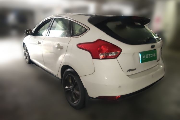 Used Ford Focus 2015 Hatchback 1.6L Automatic Comfort Model Rear Left 45 Deg
