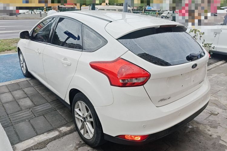 Used Ford Focus 2015 Hatchback 1.6L Automatic Fashion Edition Rear Left 45 Deg