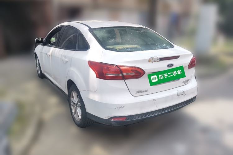 Used Ford Focus 2015 Sedan EcoBoost 125 Manual – Ultra-Style Edition Rear Left 45 Deg