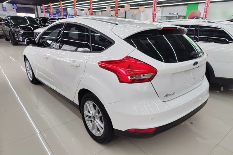 Used Ford Focus 2015 Hatchback 1.6L Manual Fashion Edition Rear Left 45 Deg