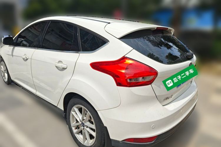 Used Ford Focus 2015 Hatchback EcoBoost 180 Automatic Elite Model Rear Left 45 Deg