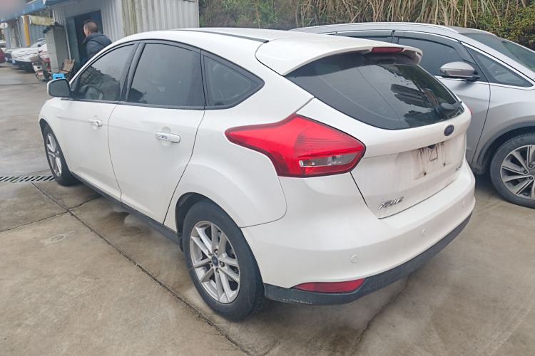 Used Ford Focus 2015 Hatchback 1.6L Automatic Fashion Edition Rear Left 45 Deg