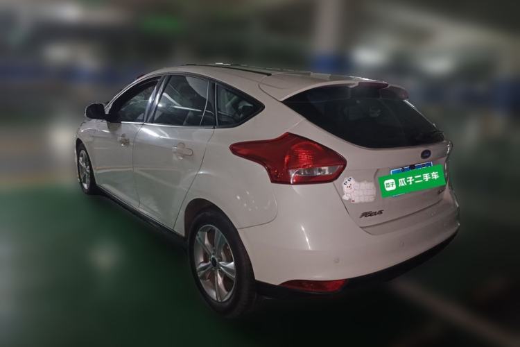 Used Ford Focus 2015 Hatchback 1.6L Automatic Comfort Model Rear Left 45 Deg