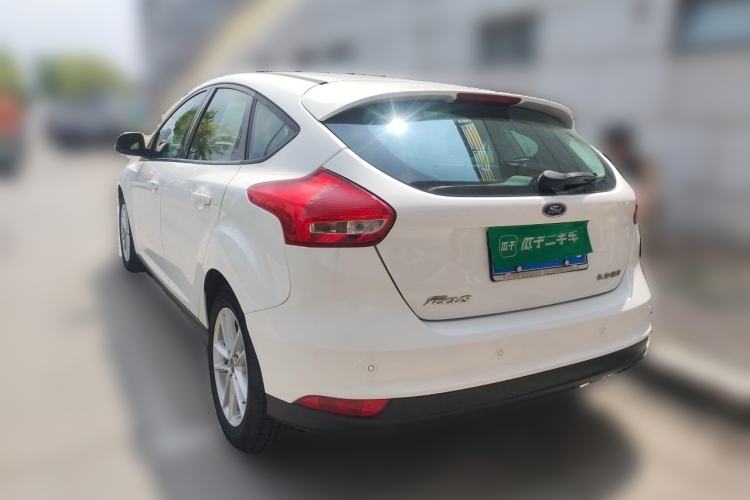 Used Ford Focus 2015 Hatchback 1.6L Automatic Fashion Edition Rear Left 45 Deg