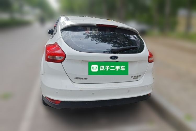Used Ford Focus 2015 Hatchback EcoBoost 125 Automatic Supreme Style Edition Rear
