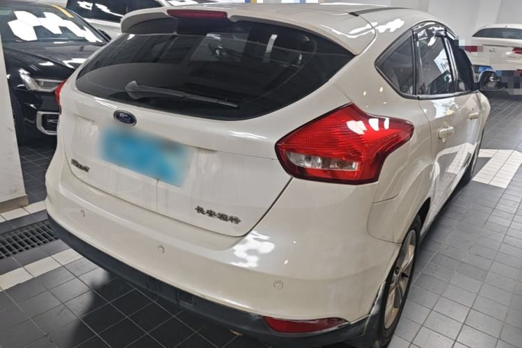 Used Ford Focus 2015 Hatchback 1.6L Automatic Comfort Model Rear Right 45 Deg