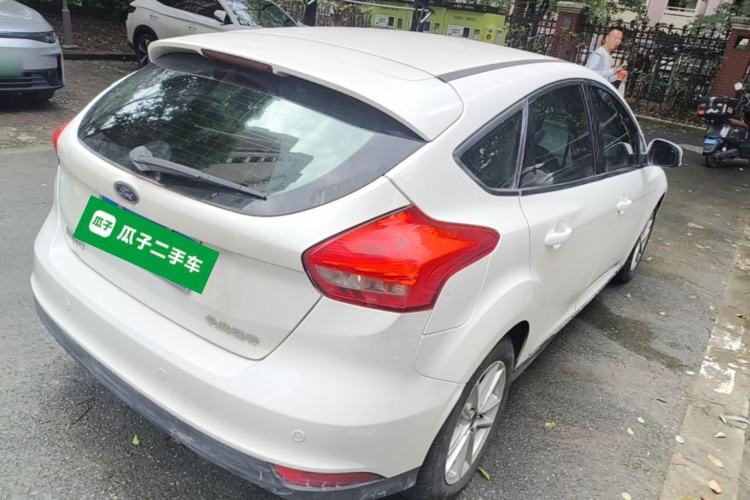 Used Ford Focus 2015 Hatchback 1.6L Automatic Fashion Edition Rear Right 45 Deg