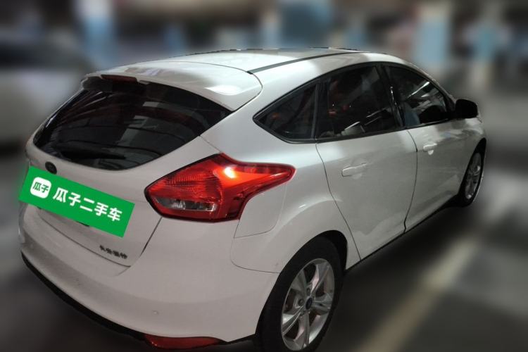 Used Ford Focus 2015 Hatchback 1.6L Automatic Comfort Model Rear Right 45 Deg