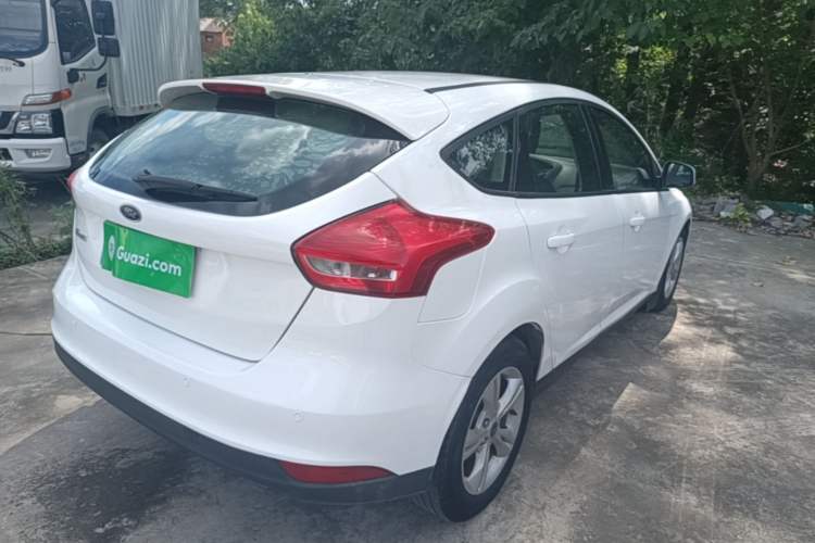 Used Ford Focus 2015 Hatchback 1.6L Automatic Comfort Model Rear Right 45 Deg