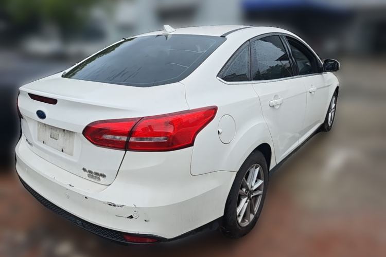 Used Ford Focus 2015 Sedan EcoBoost 180 Automatic Elite Model Rear Right 45 Deg
