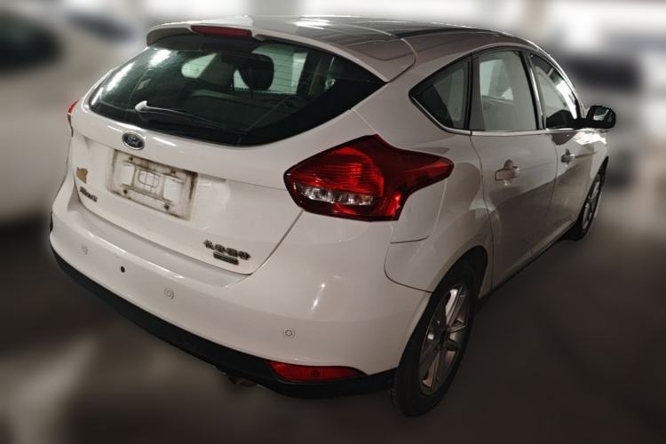 Used Ford Focus 2015 Hatchback EcoBoost 180 Automatic Elite Model Rear Right 45 Deg