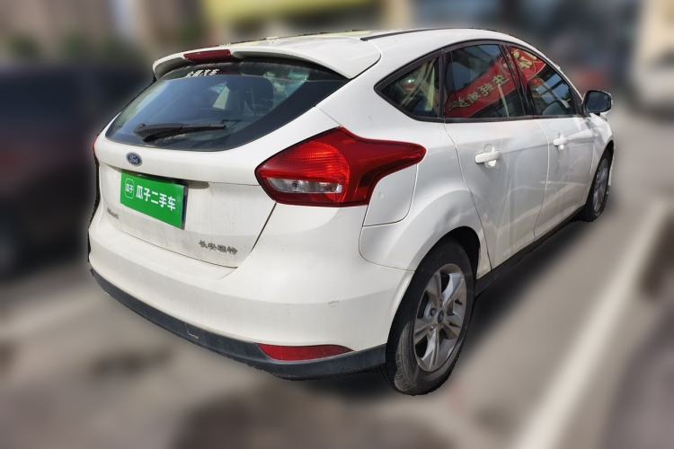 Used Ford Focus 2015 Hatchback 1.6L Automatic Comfort Model Rear Right 45 Deg