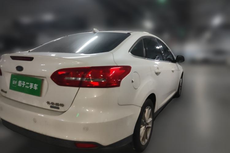 Used Ford Focus 2015 Sedan EcoBoost 180 Automatic Elite Model Rear Right 45 Deg