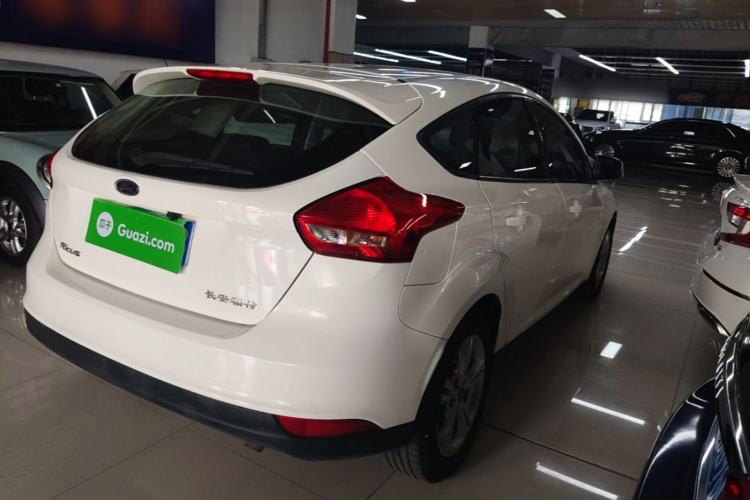 Used Ford Focus 2015 Hatchback 1.6L Automatic Comfort Model Rear Right 45 Deg