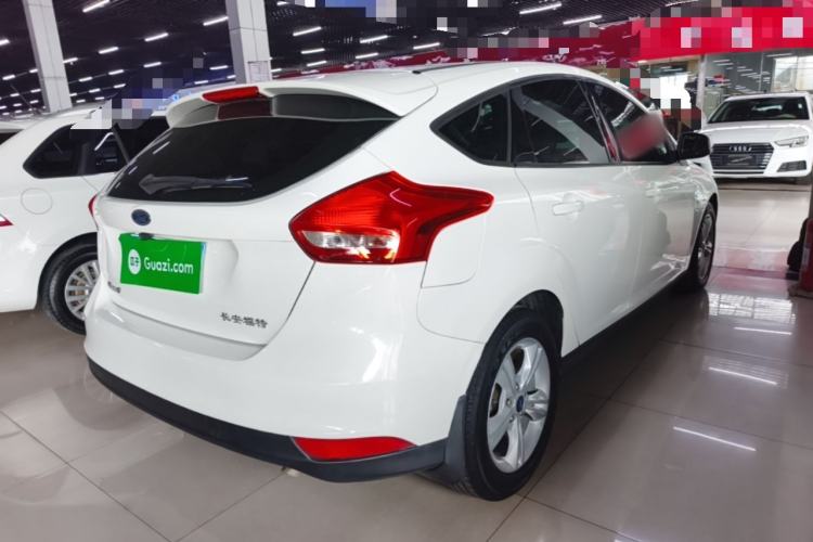 Used Ford Focus 2015 Hatchback 1.6L Automatic Comfort Model Rear Right 45 Deg