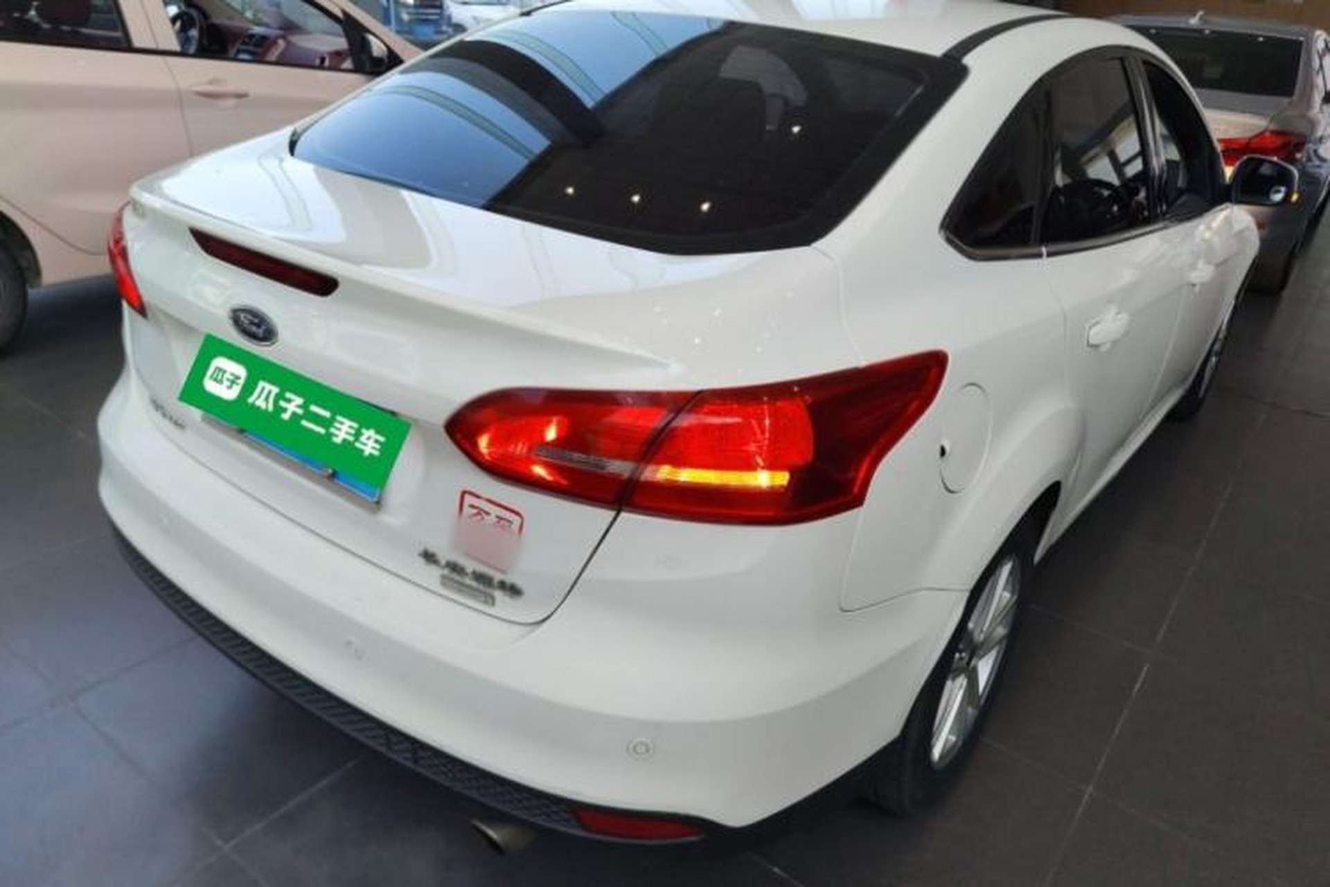 Used Ford Focus 2015 Sedan EcoBoost 180 Automatic Elite Model Rear Right 45 Deg