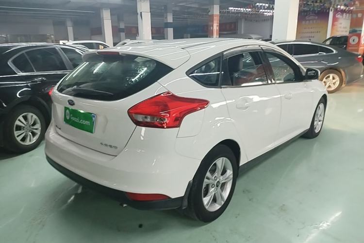 Used Ford Focus 2015 Hatchback 1.6L Automatic Comfort Model Rear Right 45 Deg