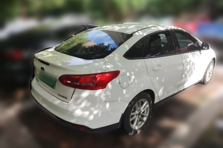 Used Ford Focus 2015 Sedan 1.6L Automatic Trend Model Rear Right 45 Deg