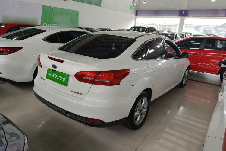 Used Ford Focus 2015 Sedan 1.6L Automatic Comfort Model Rear Right 45 Deg
