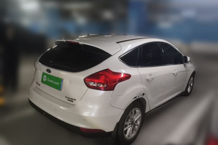 Used Ford Focus 2015 Hatchback EcoBoost 180 Automatic Elite Model Rear Right 45 Deg
