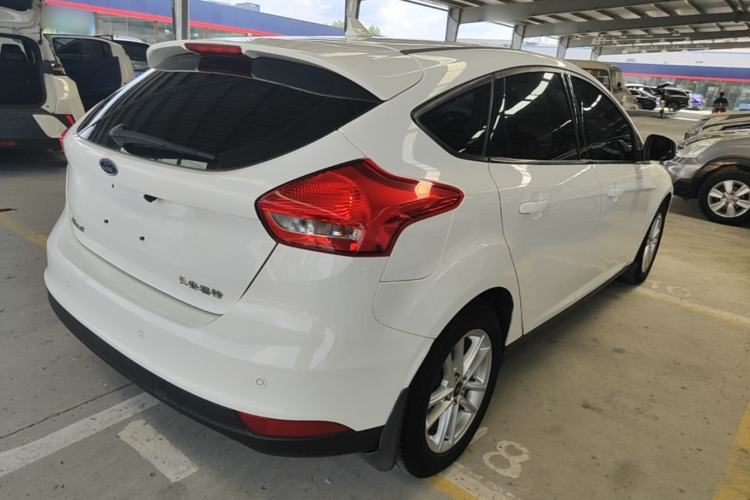 Used Ford Focus 2015 Hatchback 1.6L Automatic Fashion Edition Rear Right 45 Deg
