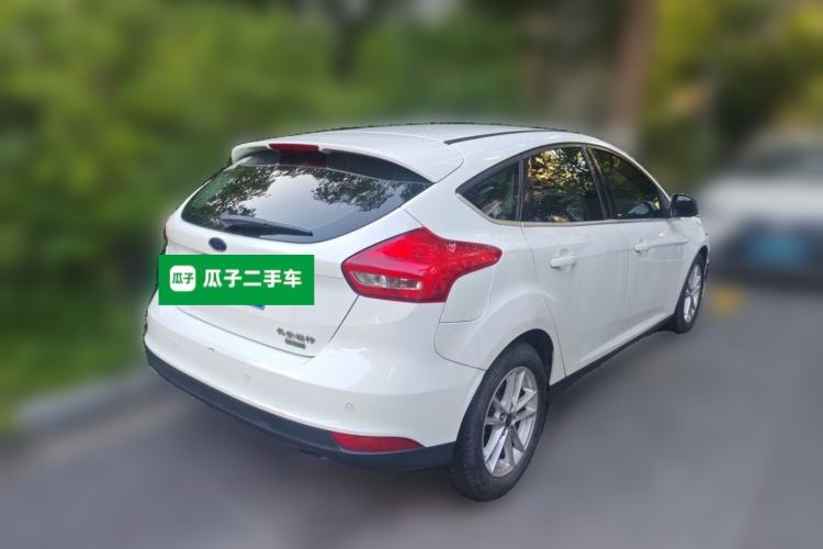 Used Ford Focus 2015 Hatchback EcoBoost 180 Automatic Elite Model Rear Right 45 Deg