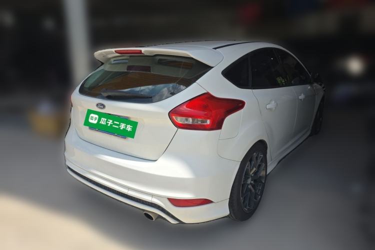 Used Ford Focus 2015 Hatchback 1.6L Automatic Comfort Model Rear Right 45 Deg