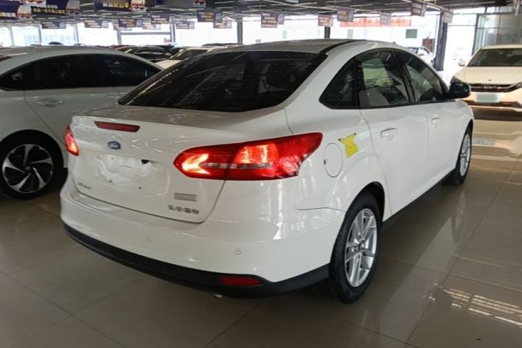 Used Ford Focus 2015 Sedan 1.6L Automatic Trend Model Rear Right 45 Deg