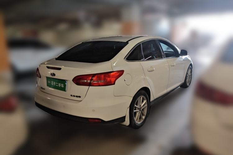 Used Ford Focus 2015 Sedan 1.6L Manual Fashion Edition Rear Right 45 Deg
