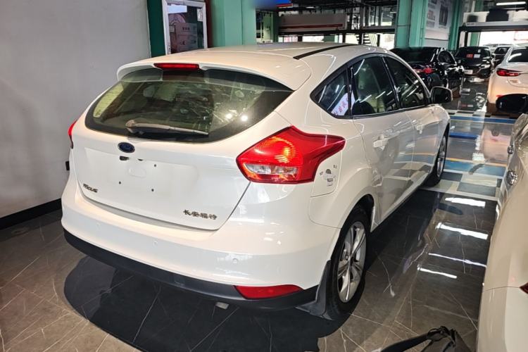 Used Ford Focus 2015 Hatchback 1.6L Automatic Comfort Model Rear Right 45 Deg